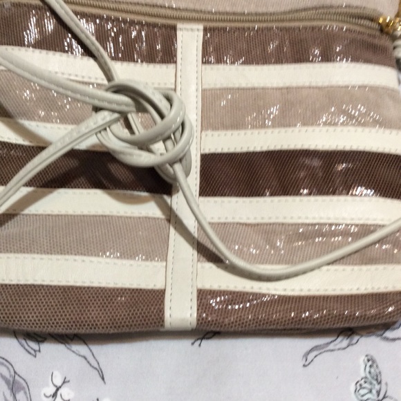 Crossbody Multi Colors Purse - Picture 3 of 5